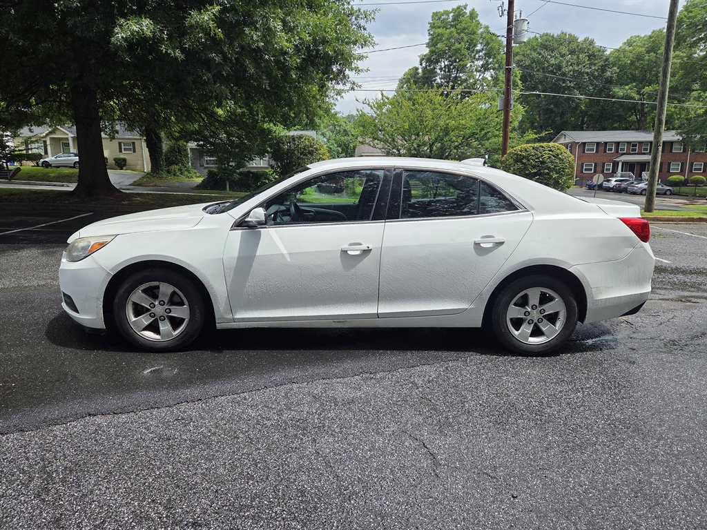 2016 Chevrolet Malibu - $3,999