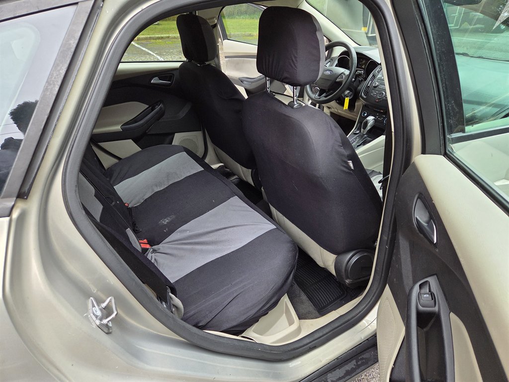 2016 Ford Focus - $2,799