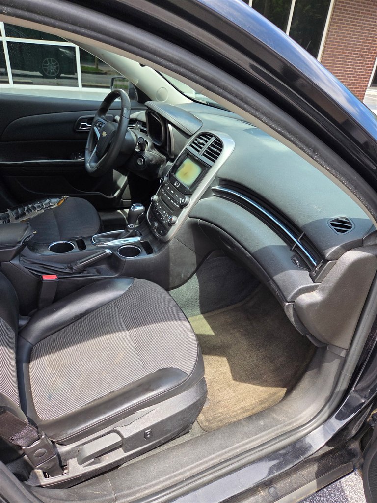 2015 Chevrolet Malibu - $5,999