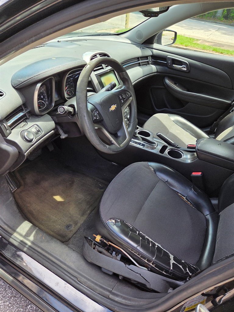 2015 Chevrolet Malibu - $5,999