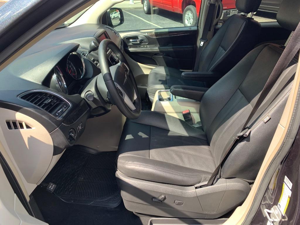 2014 Chrysler Town And Country