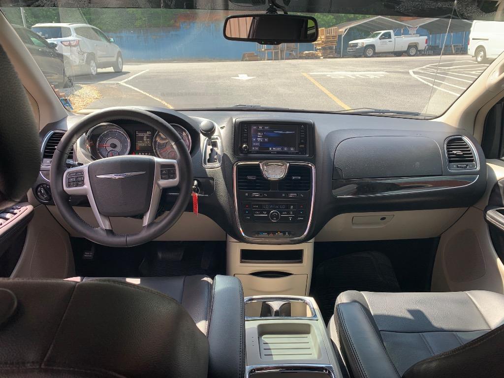 2014 Chrysler Town And Country