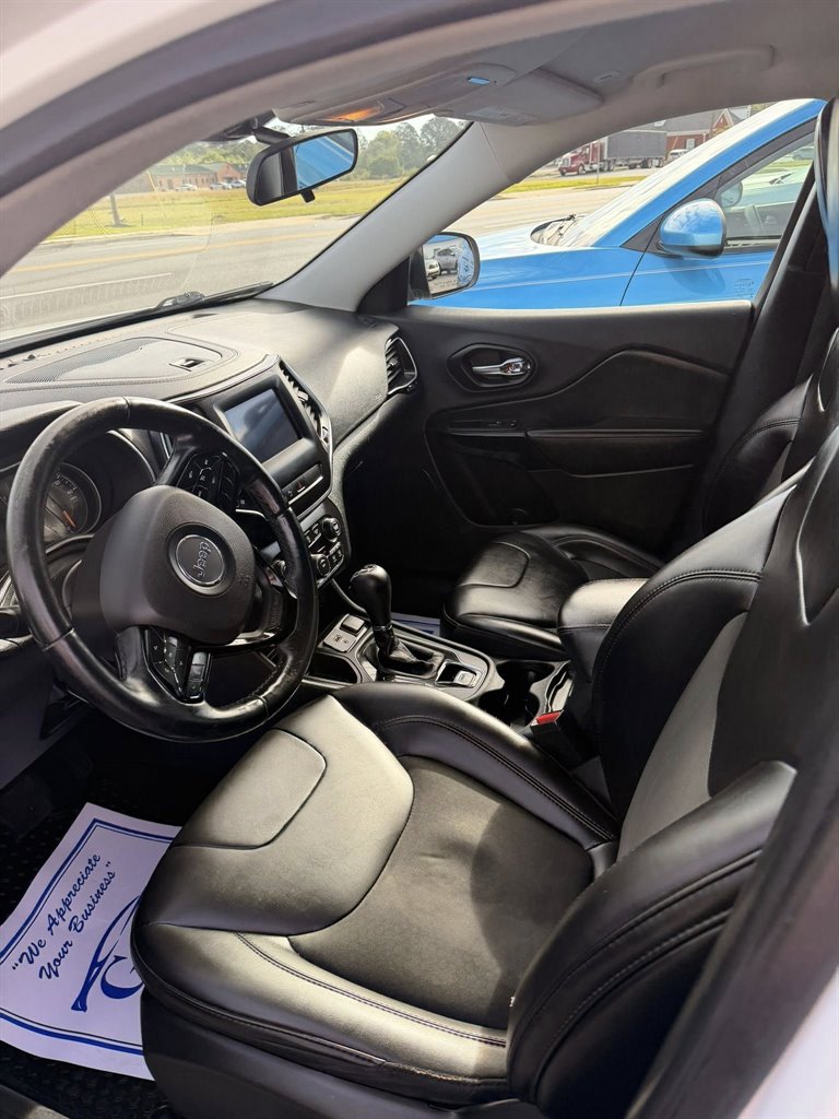 2019 Jeep Cherokee