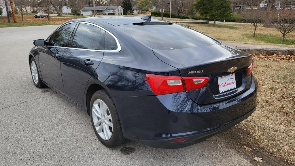 2018 Chevrolet Malibu LT photo