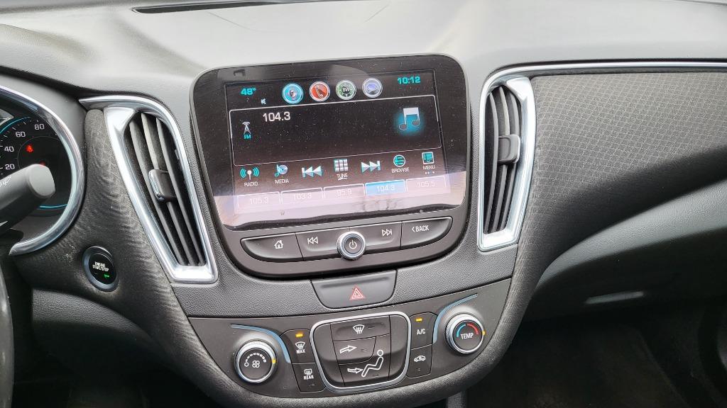 2018 Chevrolet Malibu LT photo
