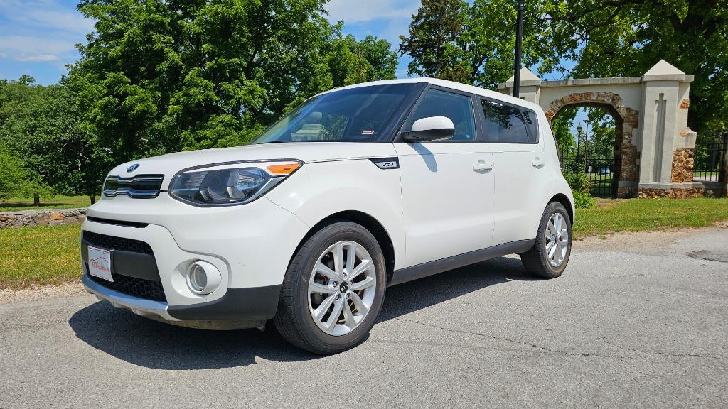 2017 Kia Soul + photo