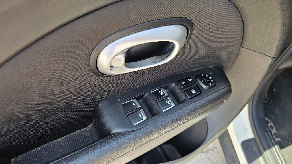 2017 Kia Soul + photo