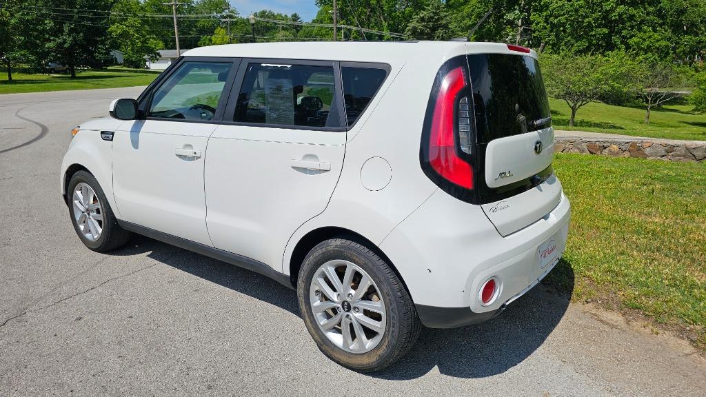 2017 Kia Soul + photo
