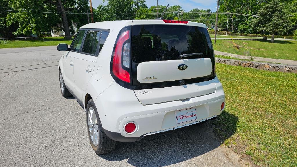 2017 Kia Soul + photo