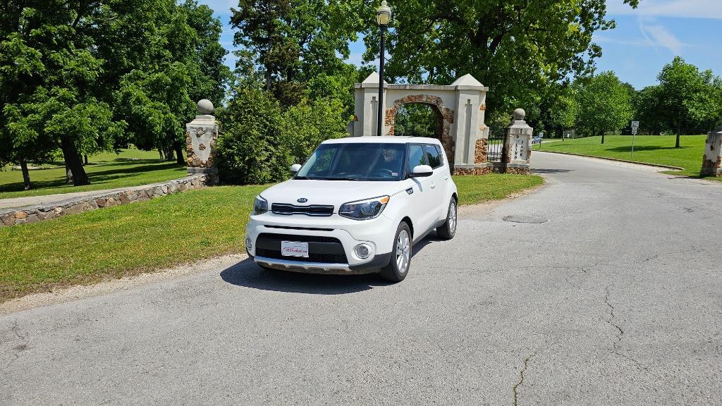 2017 Kia Soul + photo