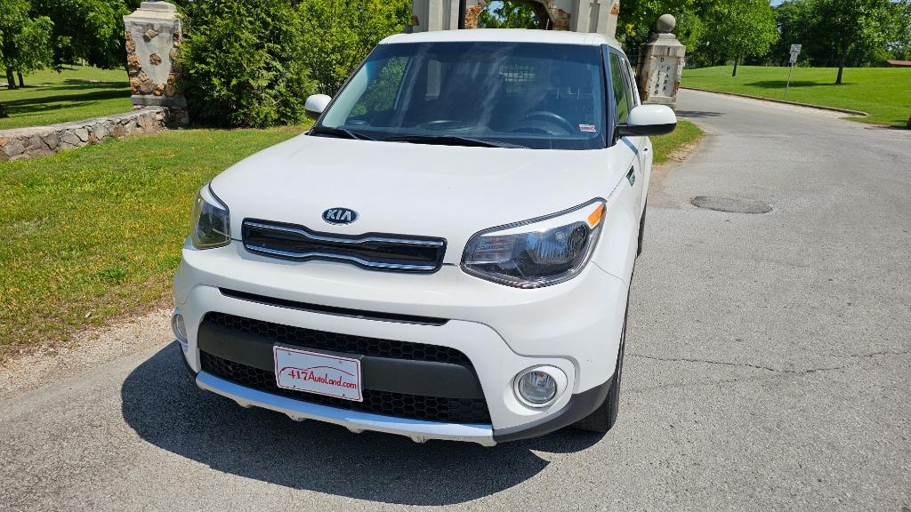 2017 Kia Soul + photo
