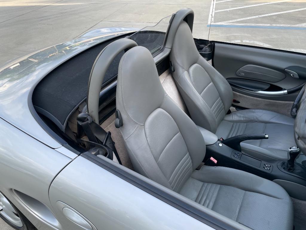 2001 Porsche Boxster S photo
