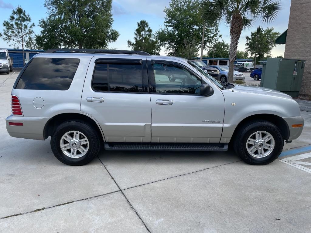 2002 Mercury Mountaineer photo