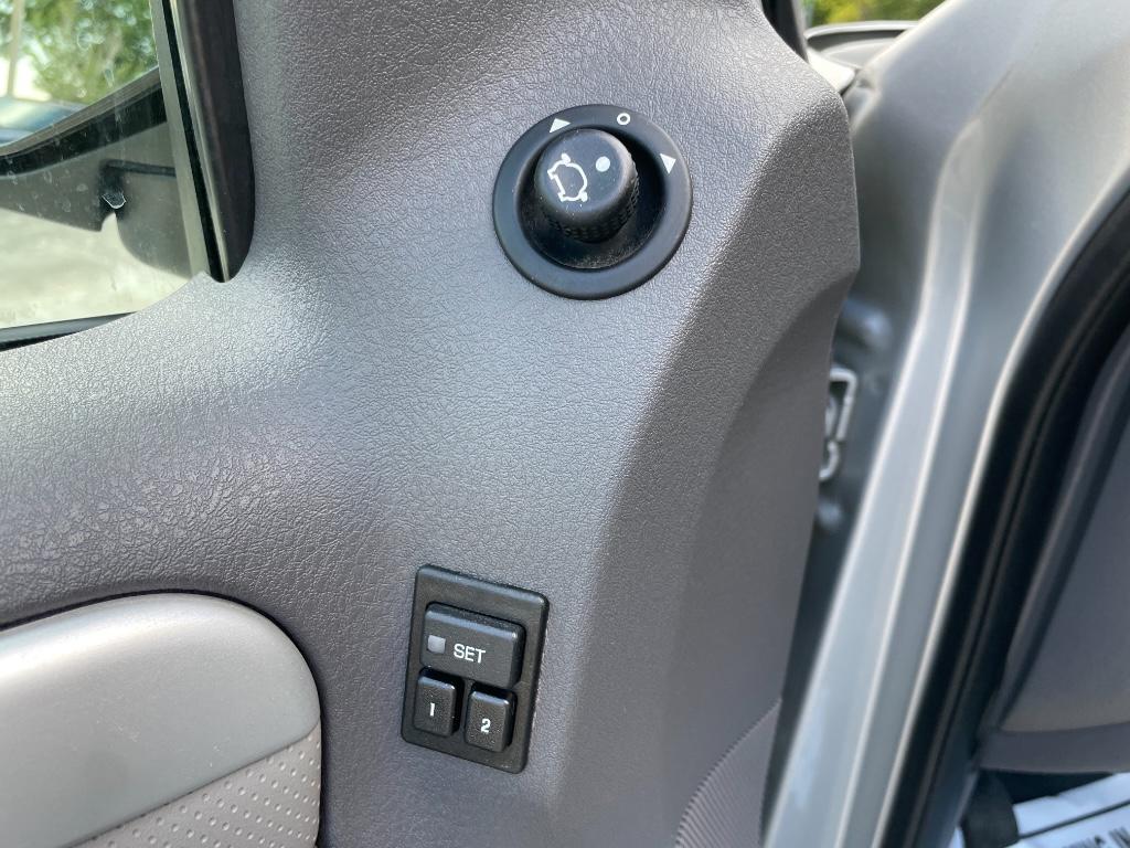 2002 Mercury Mountaineer photo