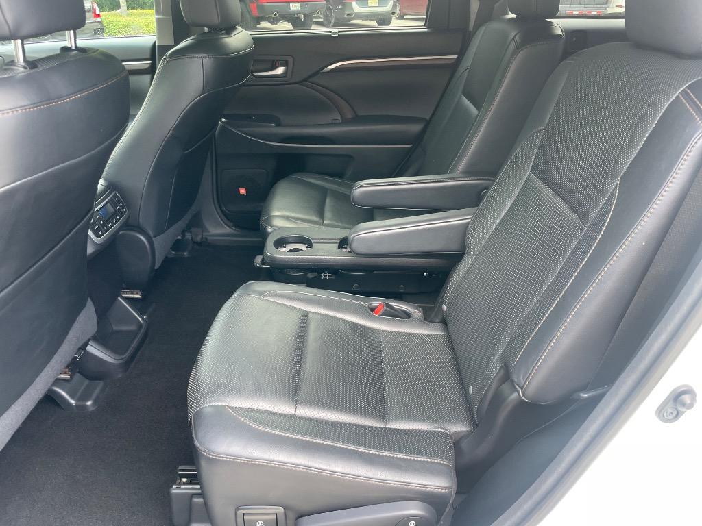 2015 Toyota Highlander - $26,395