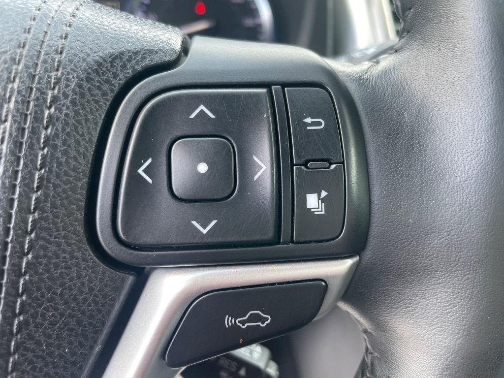 2015 Toyota Highlander - $26,395