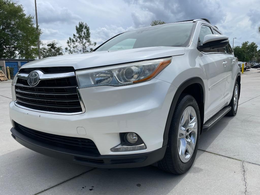 2015 Toyota Highlander - $26,395