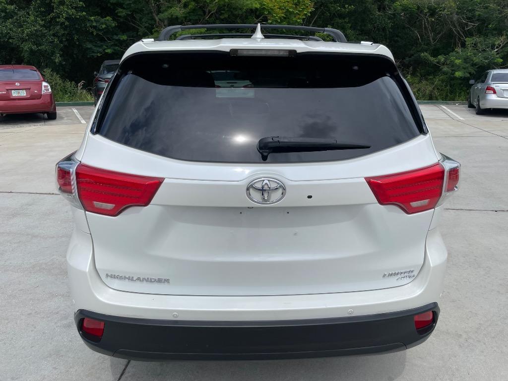 2015 Toyota Highlander - $26,395