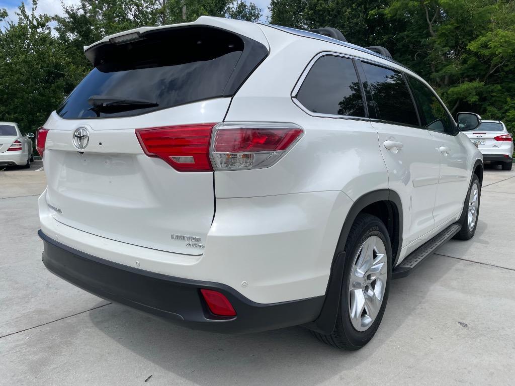2015 Toyota Highlander - $26,395