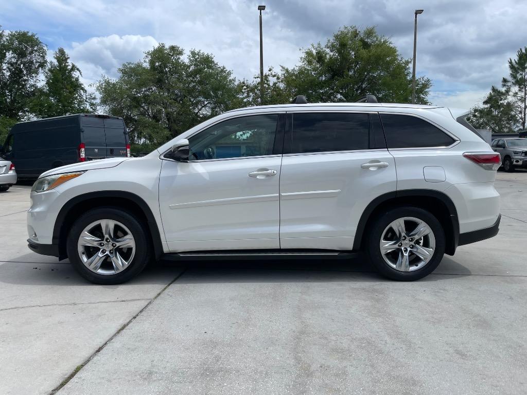 2015 Toyota Highlander - $26,395
