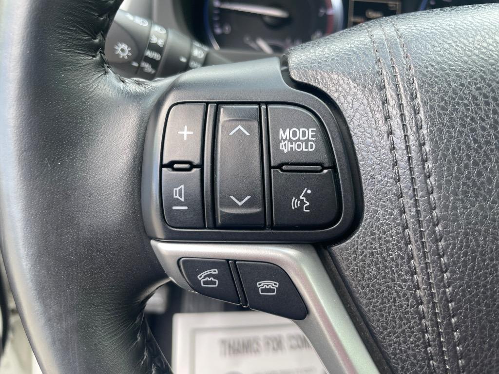 2015 Toyota Highlander - $26,395