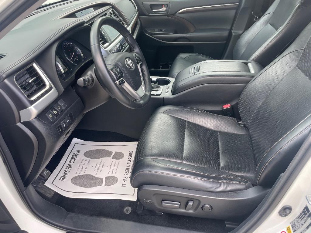 2015 Toyota Highlander - $26,395