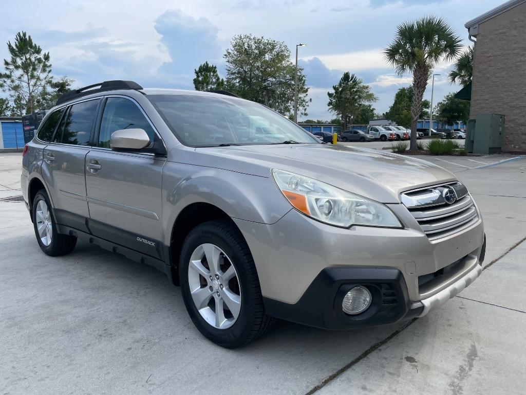 2014 Subaru Outback - $16,495