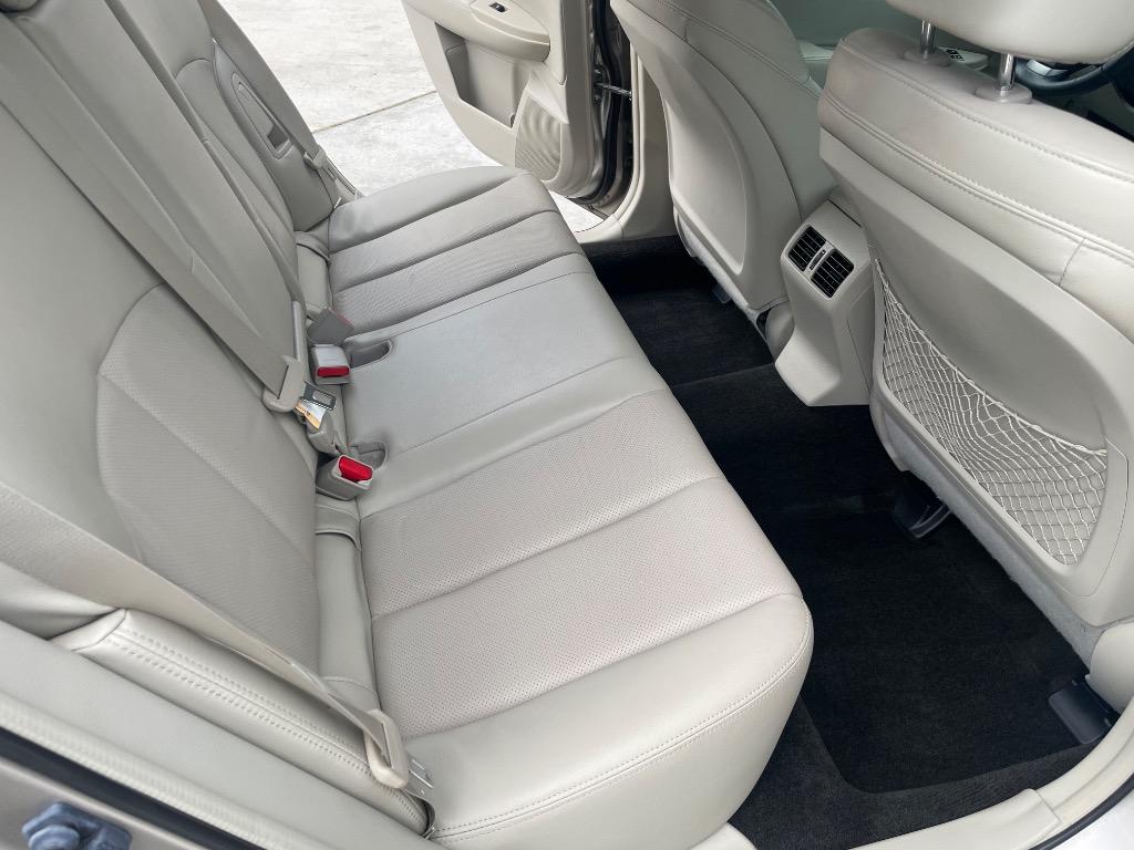 2014 Subaru Outback - $16,495