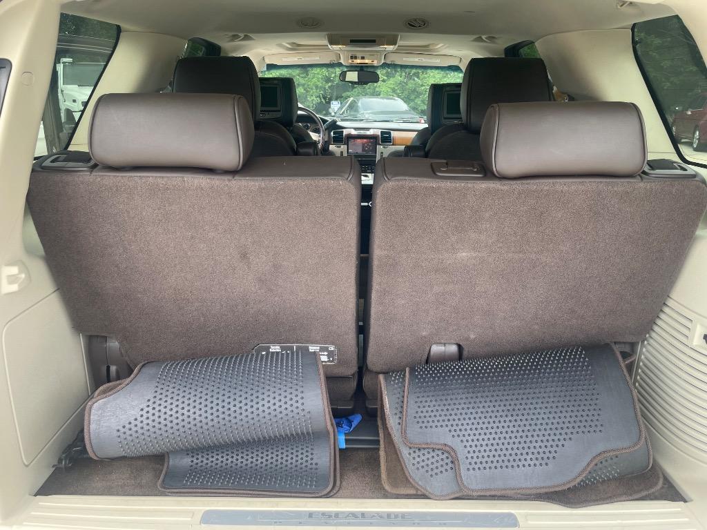 2013 Cadillac Escalade - $19,995