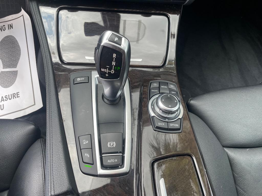 2011 BMW 550i - $9,995