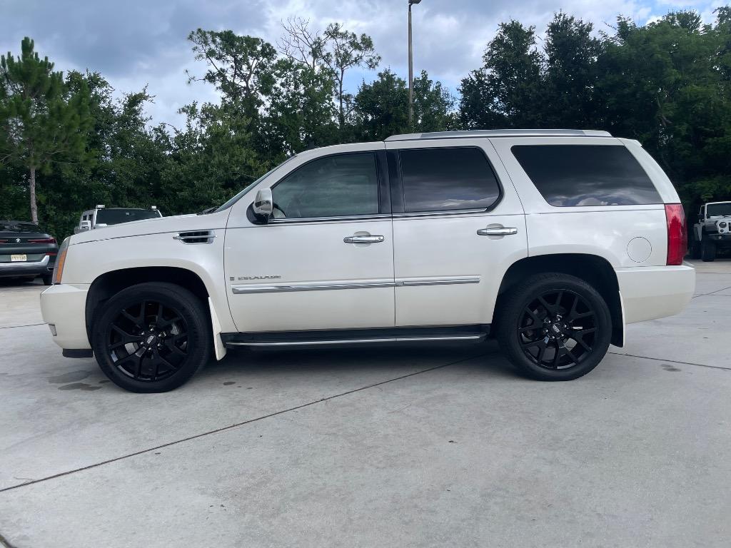 2007 Cadillac Escalade - $16,995