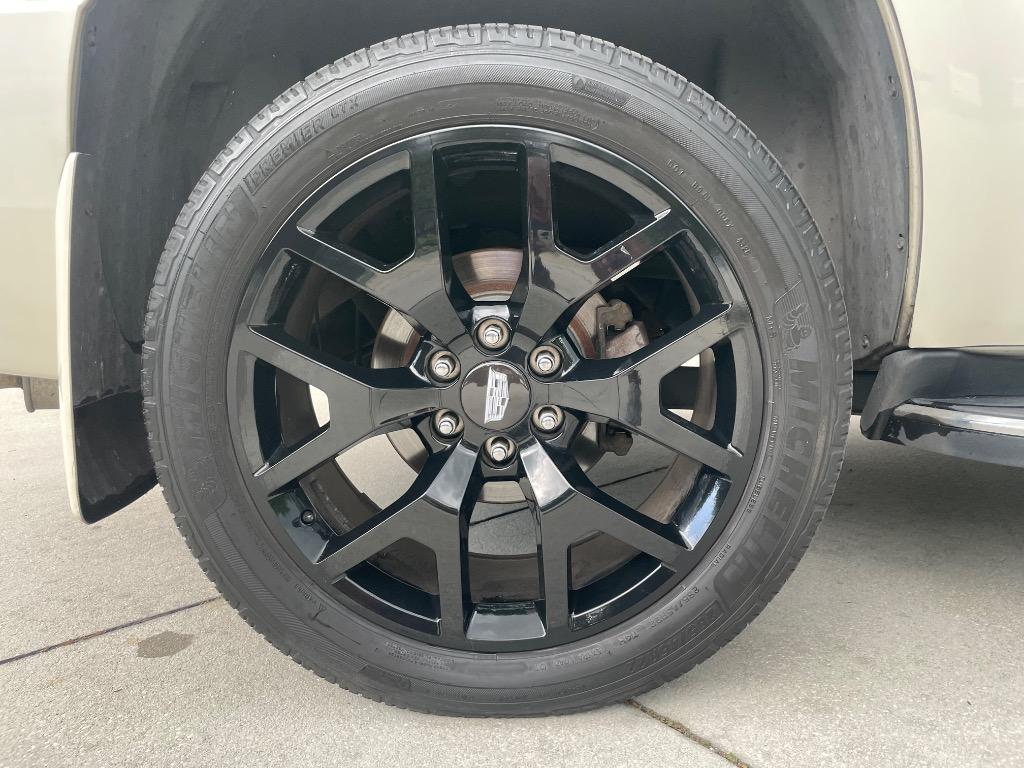 2007 Cadillac Escalade - $16,995