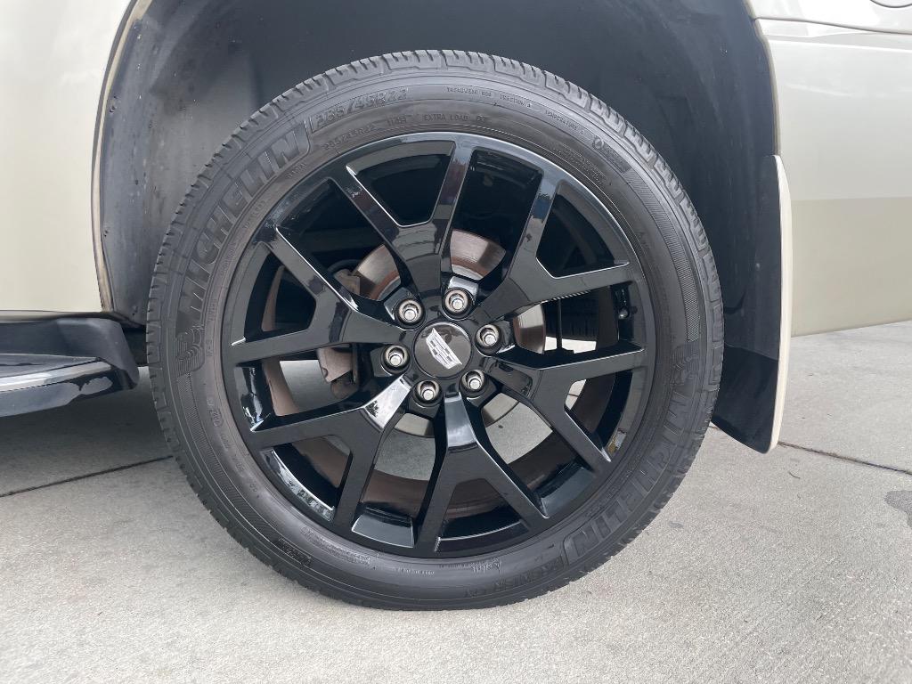 2007 Cadillac Escalade - $16,995
