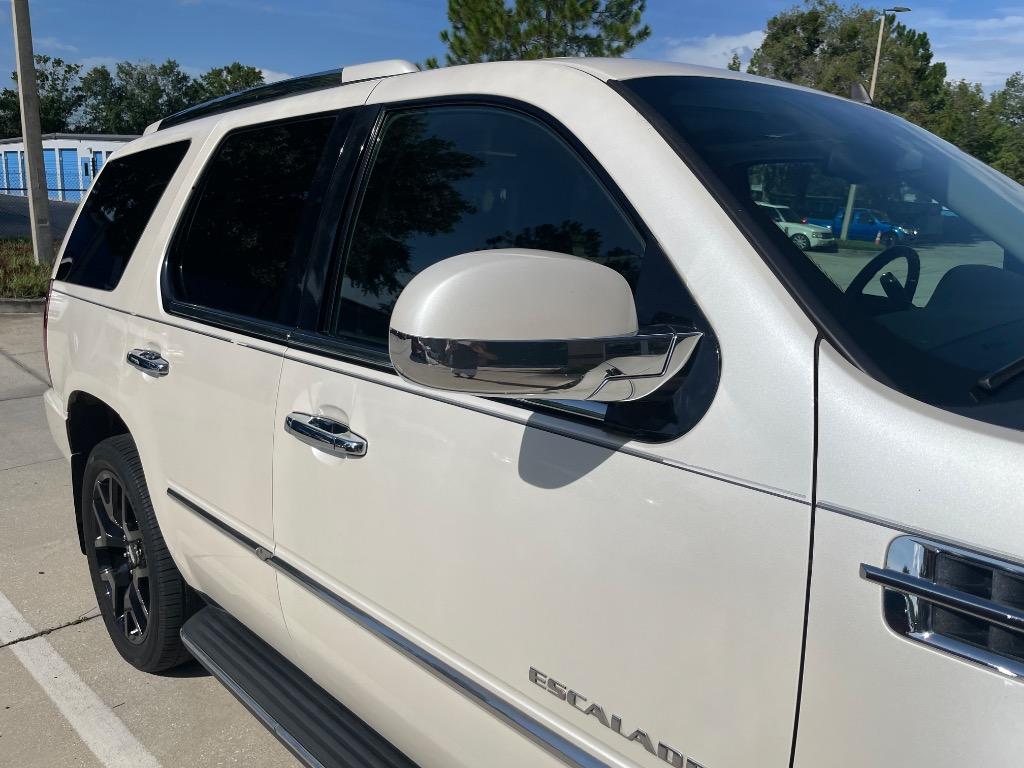 2007 Cadillac Escalade - $16,995