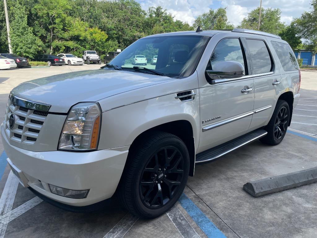 White 2007 Cadillac Escalade SUV / Crossover All-Wheel Drive Automatic