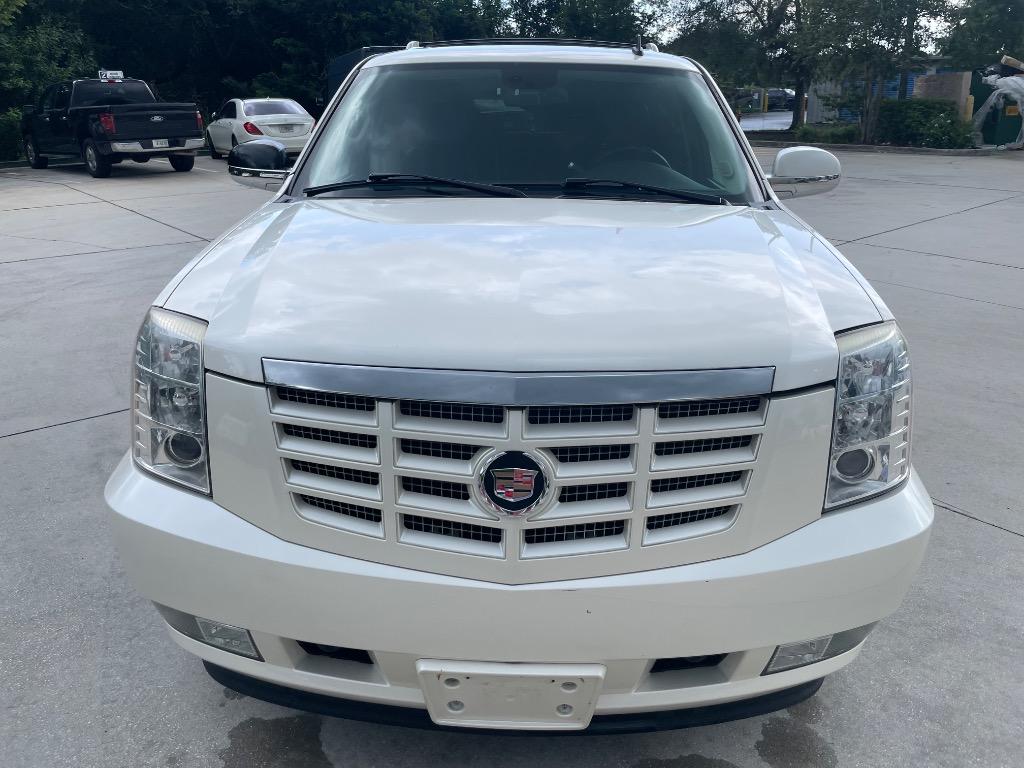 2007 Cadillac Escalade - $16,995