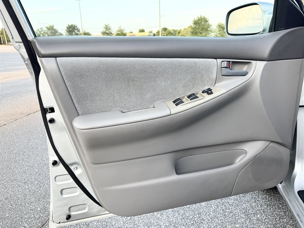 2008 Toyota Corolla - $10,995