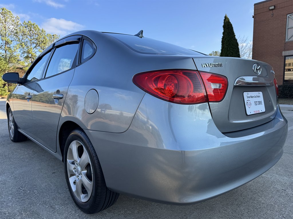 2010 Hyundai Elantra GLS photo