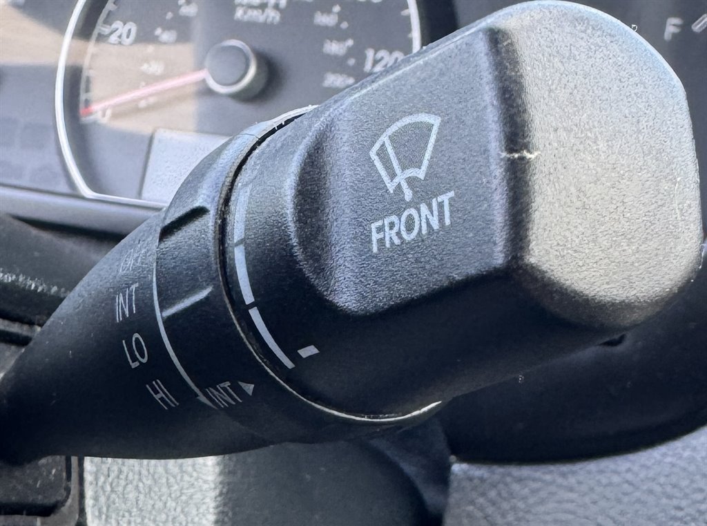 2010 Hyundai Elantra GLS photo