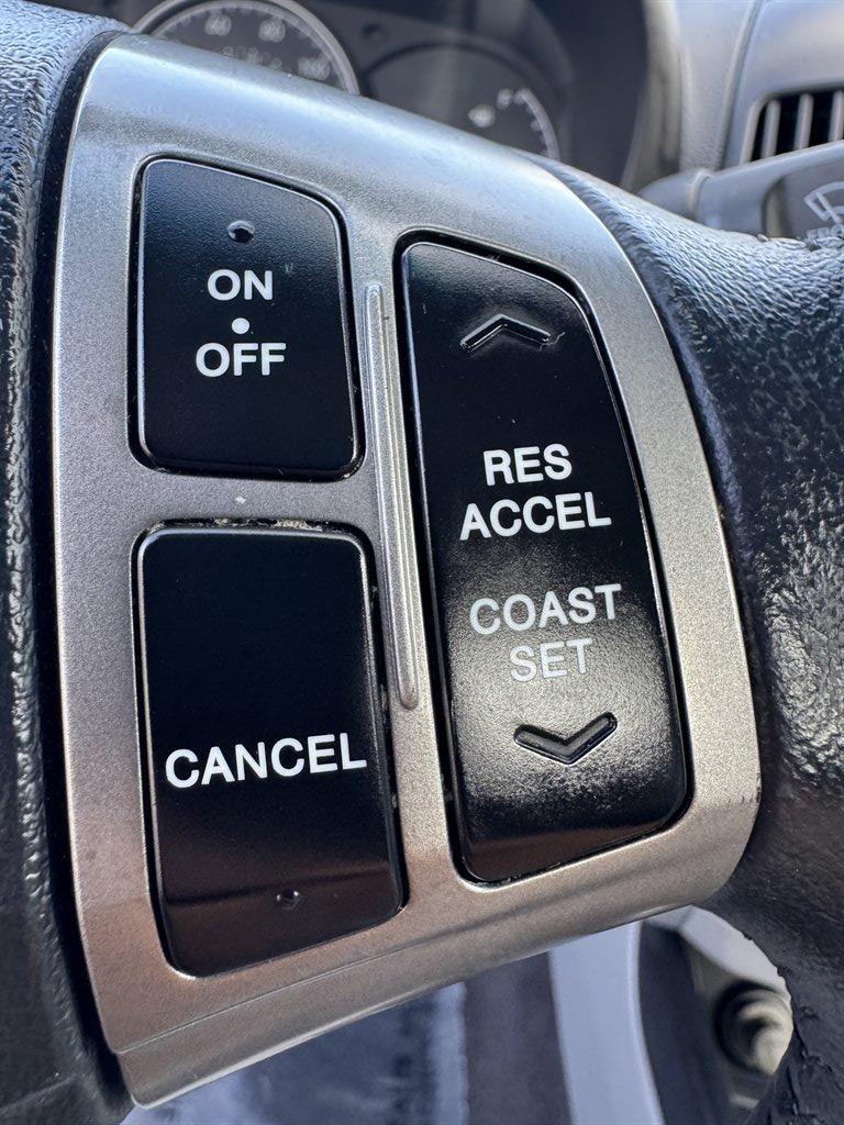 2010 Hyundai Elantra GLS photo