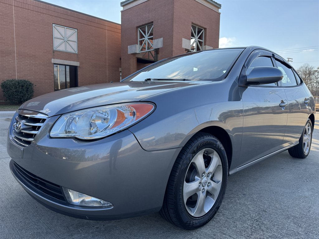 2010 Hyundai Elantra GLS photo