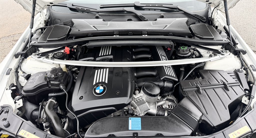 2008 BMW 3-Series 328i photo