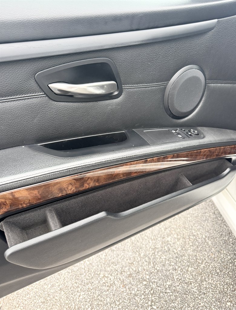 2008 BMW 3-Series 328i photo