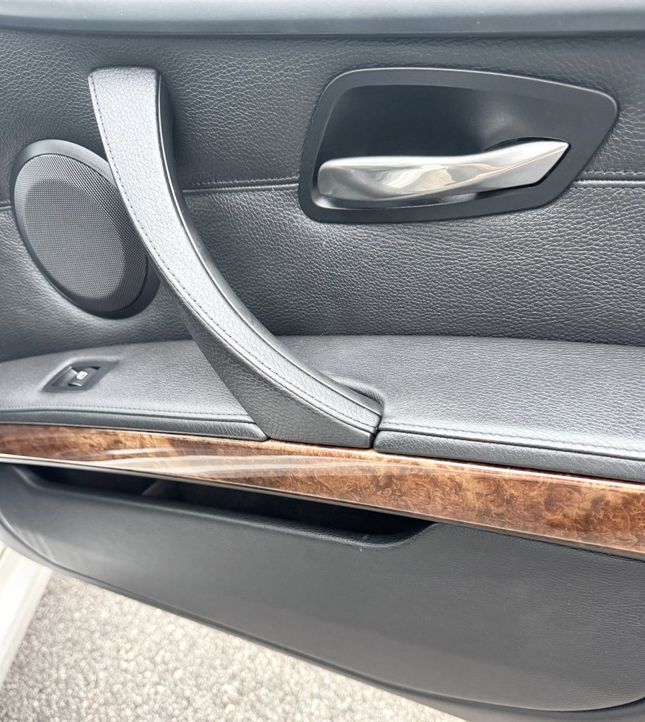 2008 BMW 3-Series 328i photo