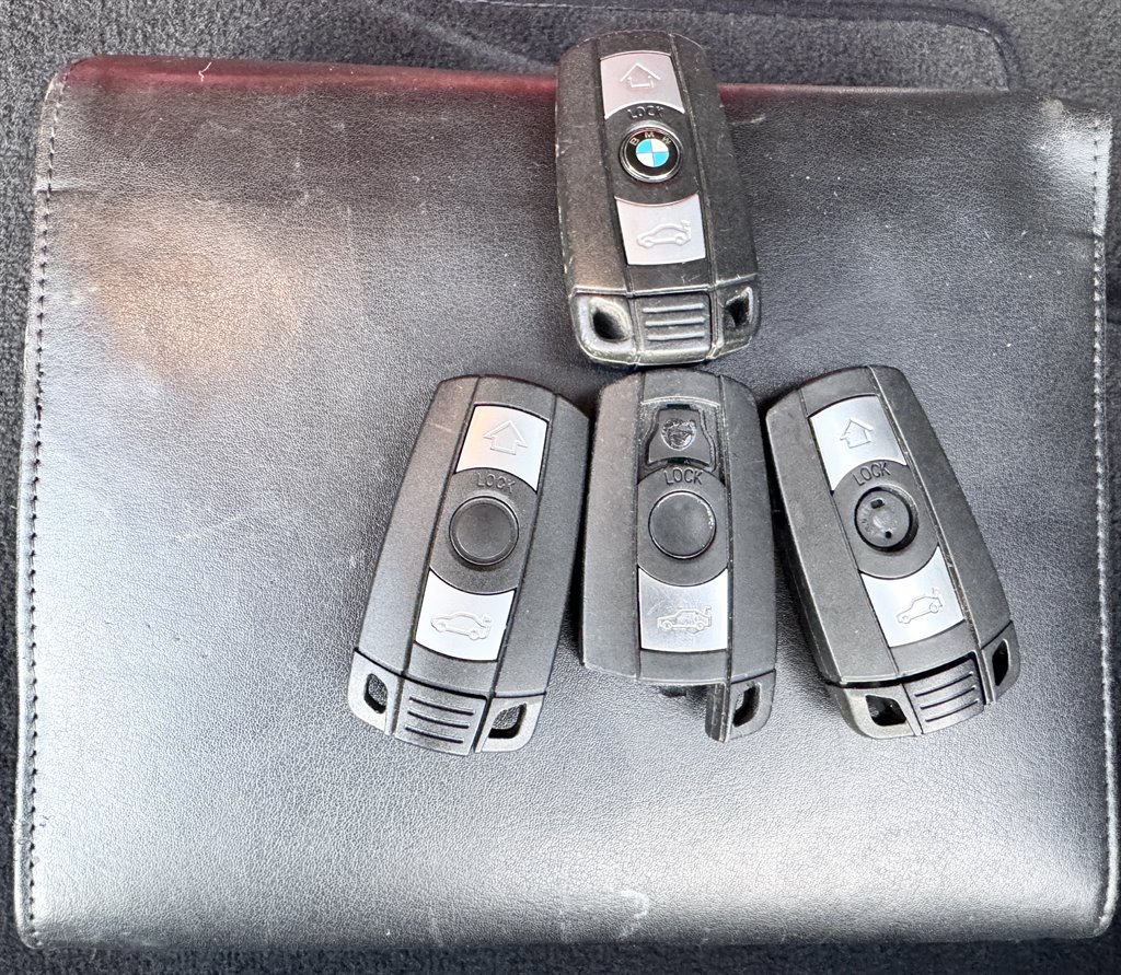2008 BMW 3-Series 328i photo