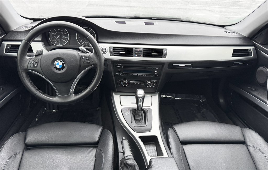 2009 BMW 3-Series 328i photo