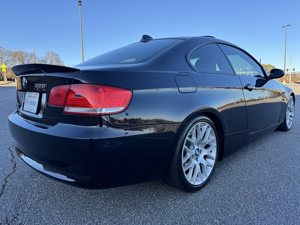 2009 BMW 3-Series 328i photo