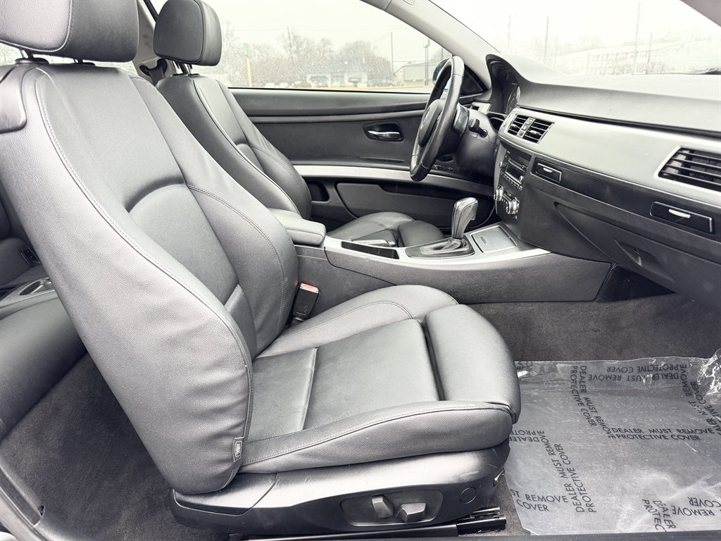 2009 BMW 3-Series 328i photo