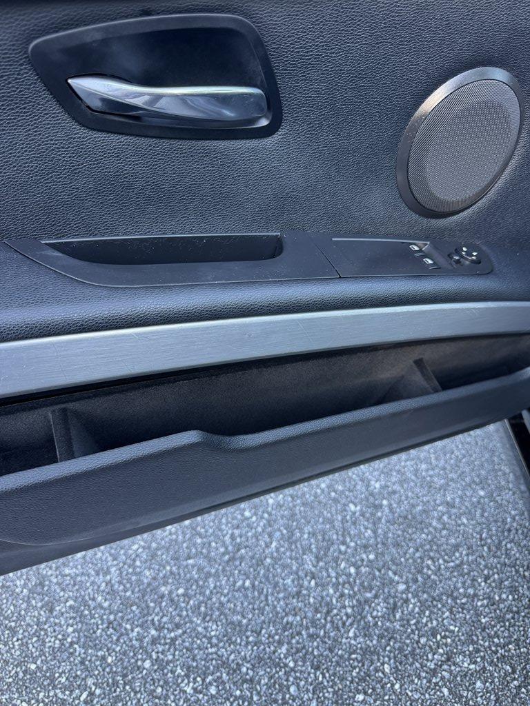 2009 BMW 3-Series 328i photo