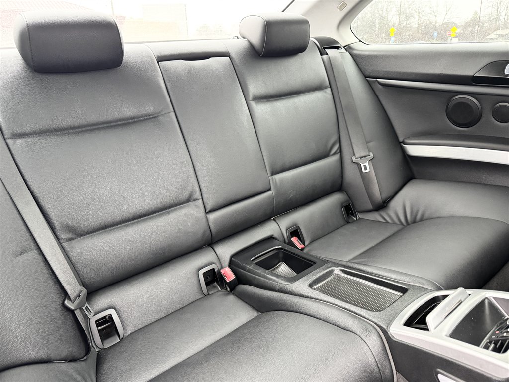 2009 BMW 3-Series 328i photo